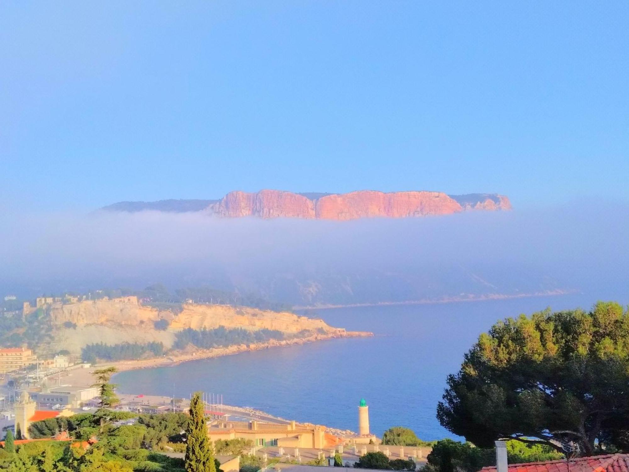 Camping Aux Portes De Cassis Рокфор-ла-Бедюл Екстериор снимка