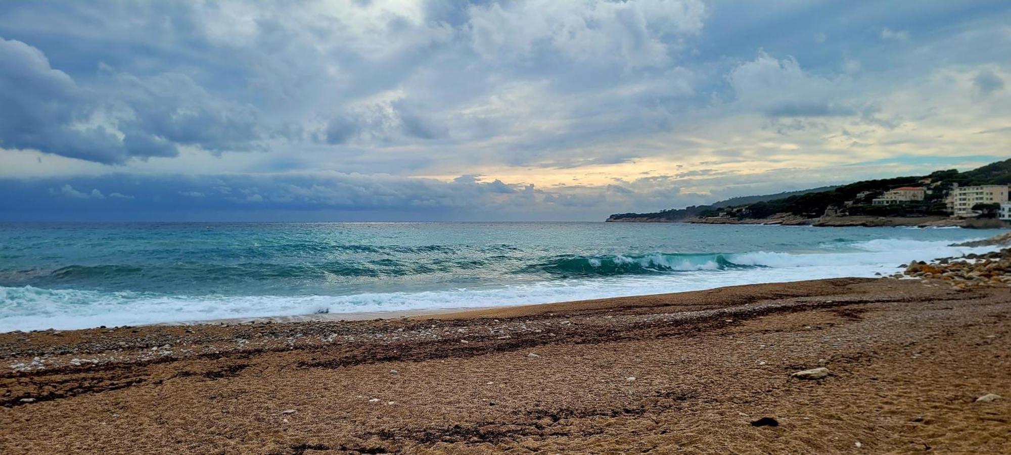Camping Aux Portes De Cassis Рокфор-ла-Бедюл Екстериор снимка