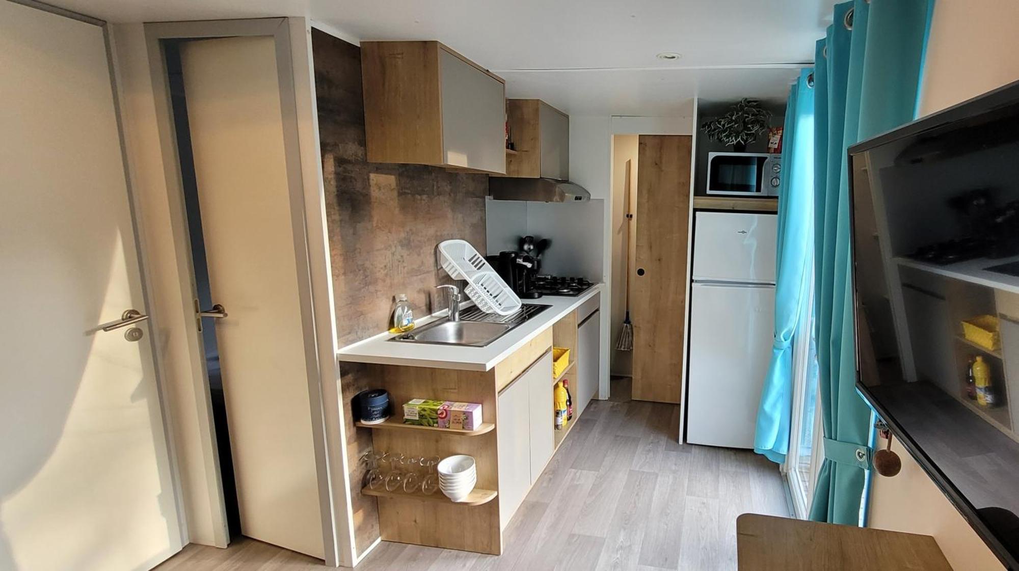 Camping Aux Portes De Cassis Рокфор-ла-Бедюл Екстериор снимка