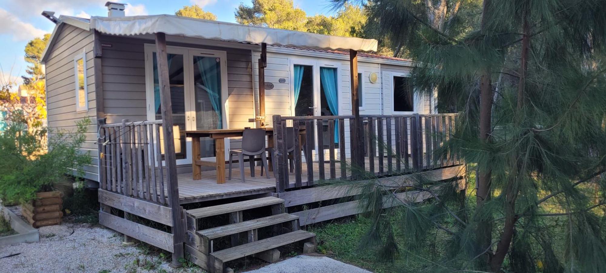 Camping Aux Portes De Cassis Рокфор-ла-Бедюл Екстериор снимка
