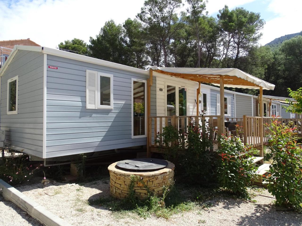 Camping Aux Portes De Cassis Рокфор-ла-Бедюл Екстериор снимка